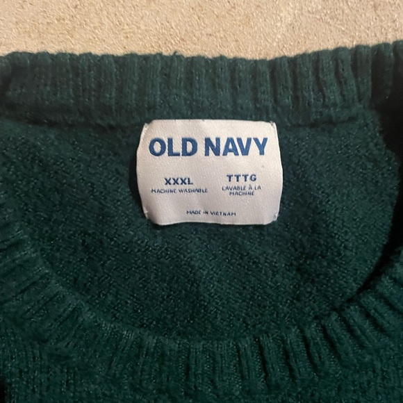 Old navy crewneck sweater - Picture 2 of 2